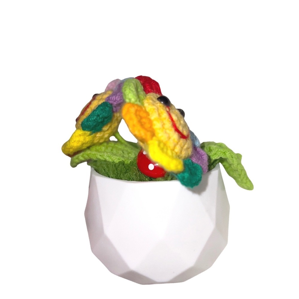 Crochet Flower Pot Amigurumi Smiling Flowers Desk Decor Handmade Gift Cute Plant - Picture 6 of 8